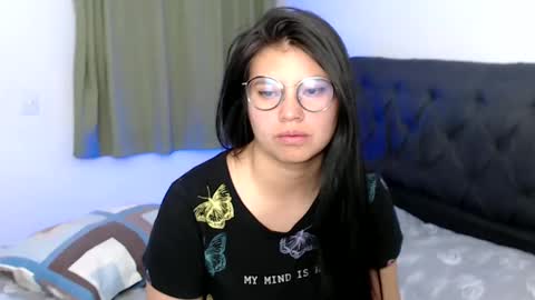 Snapshot of gumball_room chatting on January 19, 12:49 am Vane blonde and Hazell black hair online show from January 19, 12:49 am