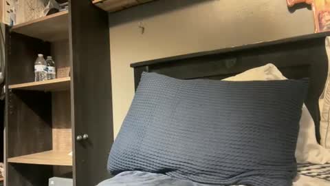 Snapshot of gumbywanna chatting on March 10, 4:50 am gumbywanna online show from March 10, 4:50 am