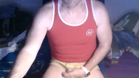 Snapshot of gusanito_enano chatting on February 2, 6:39 pm gusanito_enano online show from February 2, 6:39 pm
