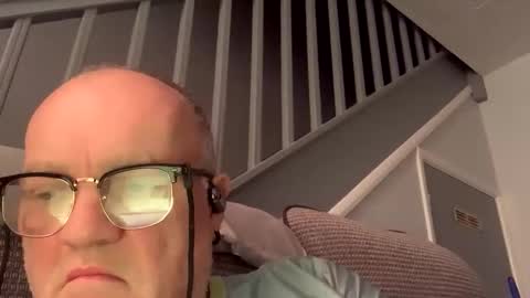 gusher25 online show from October 16, 9:16 pm