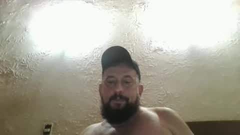 Snapshot of gustavo1350 chatting on November 16, 2:28 am gustavo1350 online show from November 16, 2:28 am