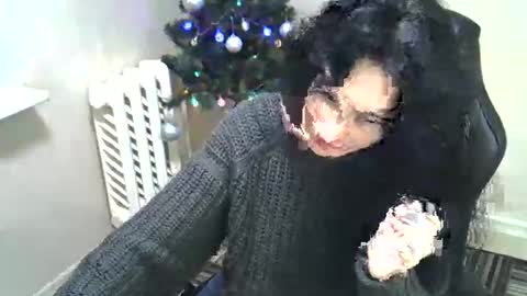 Snapshot of gusumah chatting on December 31, 1:15 am GusumAh online show from December 31, 1:15 am