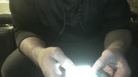 Snapshot of guy8inches4u chatting on September 21, 3:46 pm guy8inches4u online show from September 21, 3:46 pm