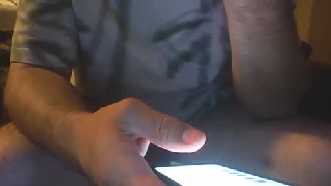 Snapshot of guy8inches4u chatting on October 9, 9:46 pm guy8inches4u online show from October 9, 9:46 pm