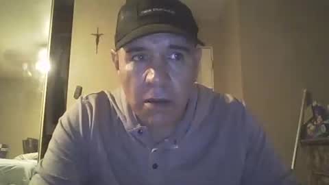 Snapshot of guy8inches4u chatting on November 3, 10:05 am guy8inches4u online show from November 3, 10:05 am