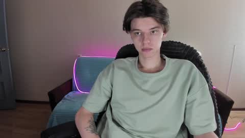 guy_liam1 online show from December 27, 12:34 pm