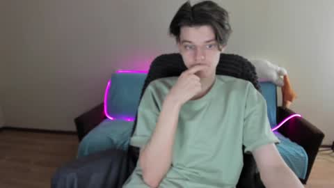 guy_liam1 online show from January 16, 8:03 pm