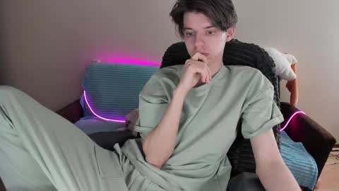 guy_liam1 online show from January 24, 8:02 am