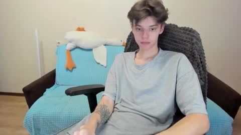 guy_liam1 online show from October 21, 1:01 pm