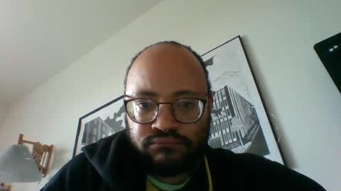 Snapshot of guy_wood15 chatting on February 25, 9:20 am guy_wood15 online show from February 25, 9:20 am