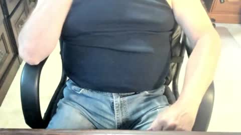Guy online show from May 26, 11:50 am