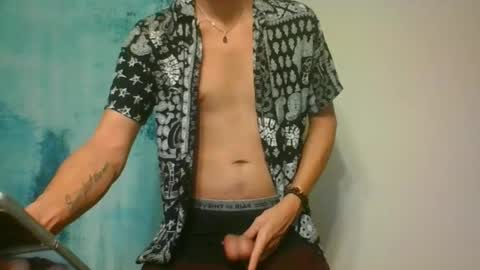 Snapshot of guyguy42016 chatting on March 5, 12:49 am troy online show from March 5, 12:49 am