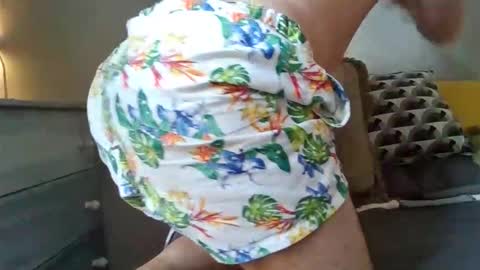 Snapshot of guyhardon chatting on January 17, 6:51 am Guy Hardon online show from January 17, 6:51 am