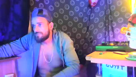 Snapshot of guyst_049 chatting on February 3, 2:53 am GuyST049 online show from February 3, 2:53 am