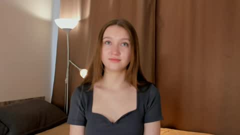 Molly online show from March 21, 8:19 am