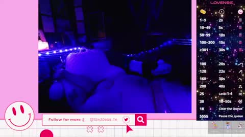 Snapshot of gxddess_fe chatting on December 28, 2:43 am Goddess Fe online show from December 28, 2:43 am