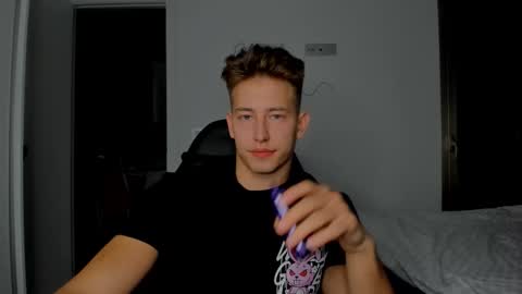 Oliver online show from February 16, 1:57 am