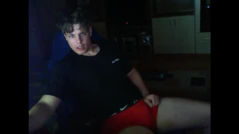 Snapshot of gymguy0505 chatting on January 11, 10:15 pm gymguy0505 online show from January 11, 10:15 pm