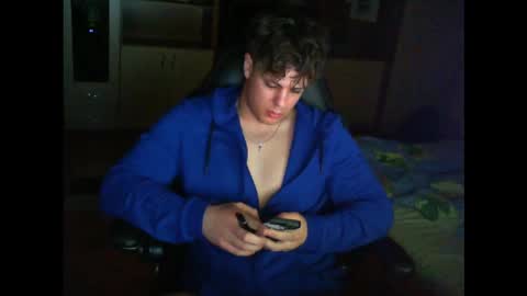 Snapshot of gymguy0505 chatting on February 17, 9:10 pm gymguy0505 online show from February 17, 9:10 pm