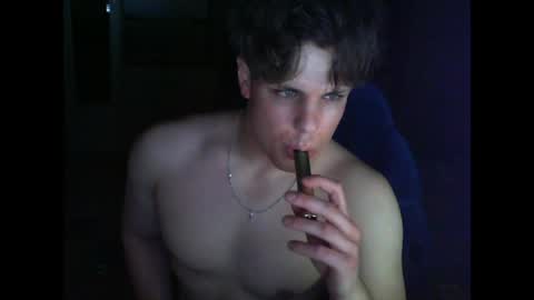 Snapshot of gymguy0505 chatting on March 27, 11:04 pm gymguy0505 online show from March 27, 11:04 pm