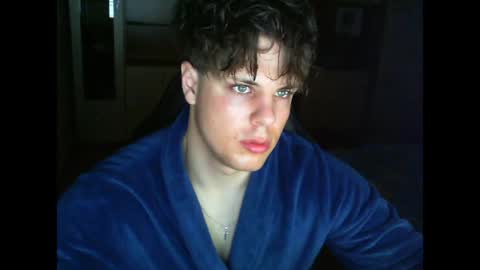 Snapshot of gymguy0505 chatting on March 31, 8:53 pm gymguy0505 online show from March 31, 8:53 pm