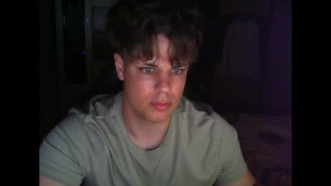 gymguy0505 online show from May 6, 10:37 pm