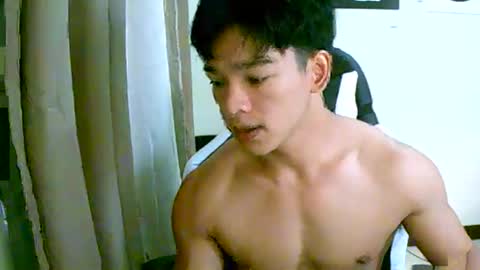 Snapshot of gymnasmenos chatting on March 30, 8:37 am AJ online show from March 30, 8:37 am