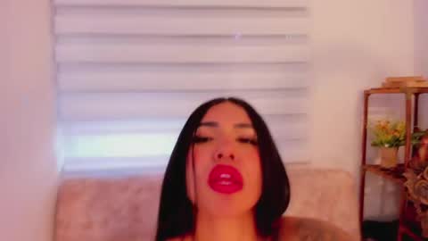 Samy Velvet    dayatorres 23 Followme online show from May 6, 9:20 pm