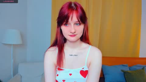 Kelly  Lilly online show from October 26, 7:42 pm