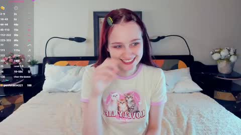 Kelly  Lilly online show from May 27, 1:57 am