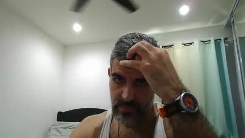 Snapshot of h0nest84 chatting on March 28, 5:45 pm h0nest84 online show from March 28, 5:45 pm
