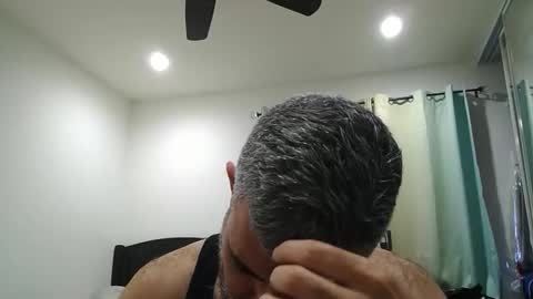 Snapshot of h0nest84 chatting on May 5, 12:29 am h0nest84 online show from May 5, 12:29 am