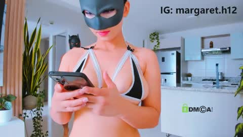 Margareth  Stallion online show from May 17, 1:51 pm