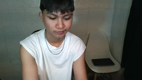 Snapshot of h0t_chan chatting on July 1, 1:34 pm h0t_chan online show from July 1, 1:34 pm