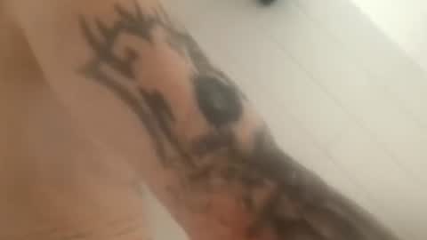 h333th3nz online show from March 9, 6:50 am