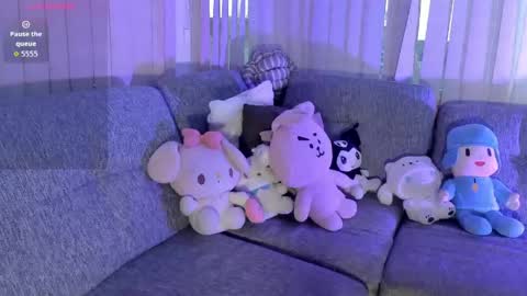Hello Kitty online show from May 12, 12:13 pm