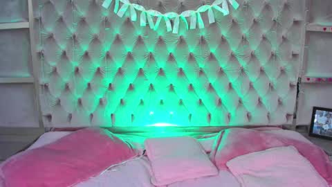 Snapshot of haari02 chatting on February 5, 7:18 am Haari online show from February 5, 7:18 am