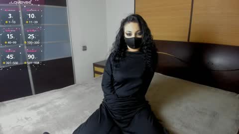 Snapshot of habibi_moon chatting on December 20, 2:30 am Linda online show from December 20, 2:30 am