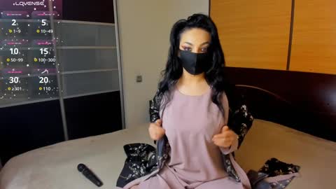Snapshot of habibi_moon chatting on January 16, 3:02 am Linda online show from January 16, 3:02 am