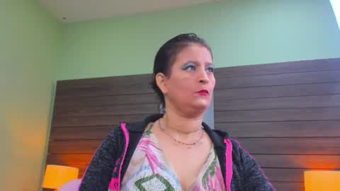 hadde_multisquirt online show from August 5, 12:19 pm
