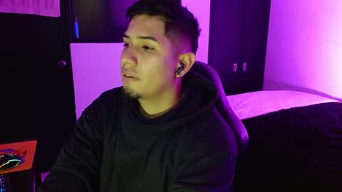 Snapshot of hades_sir chatting on January 7, 4:18 am Hades Sir online show from January 7, 4:18 am