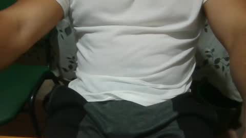 Snapshot of hadeselpajas chatting on March 2, 6:05 am Manuel online show from March 2, 6:05 am