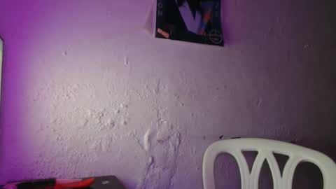 hadesmit1 online show from May 10, 12:43 pm