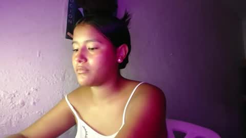 hadesmit1 online show from May 12, 2:47 pm