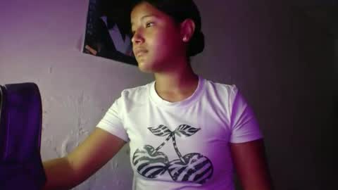 hadesmit1 online show from May 19, 2:12 pm