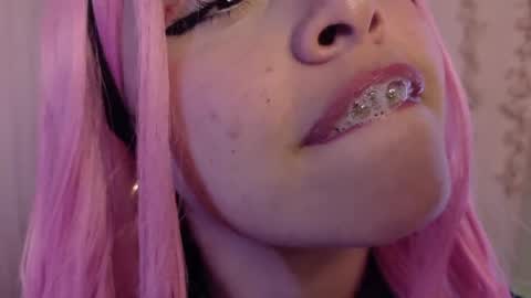Haely online show from May 21, 1:12 am