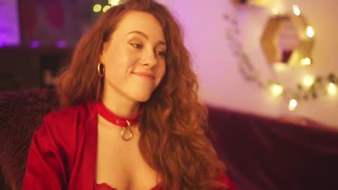 hahayessihaveone online show from December 13, 10:55 pm