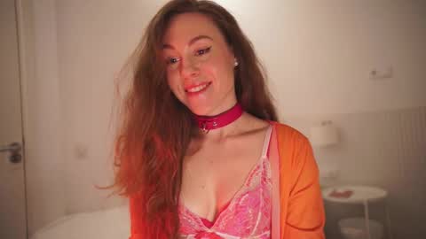 hahayessihaveone online show from February 1, 7:34 pm