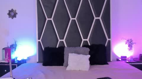 Snapshot of haiileymiller chatting on February 28, 4:13 am Kendal online show from February 28, 4:13 am