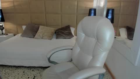 hailey online show from February 13, 6:27 pm